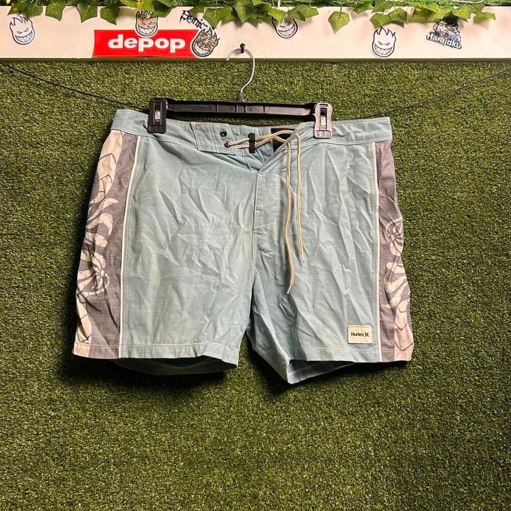 Hurley Men's multi Shorts